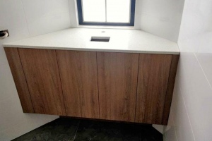 Tasmanian Oak_Ice Sparkle Stone Vanity Tasmanian Oak_Ice Sparkle Stone Vanity