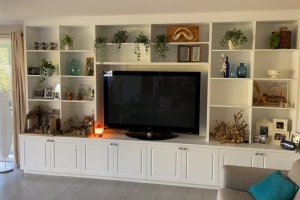 Entertainment Unit Complete