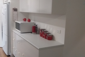 Kitchen_KB_Waiting-handles Kitchen_KB_Waiting-handles