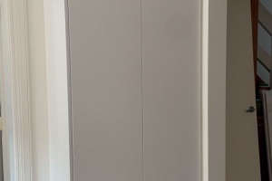 Built-in-with-Shadowline Built-in-with-Shadowline