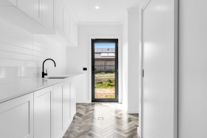 Vivid-White-Venatino Statuarino Laundry Vivid-White-Venatino Statuarino Laundry